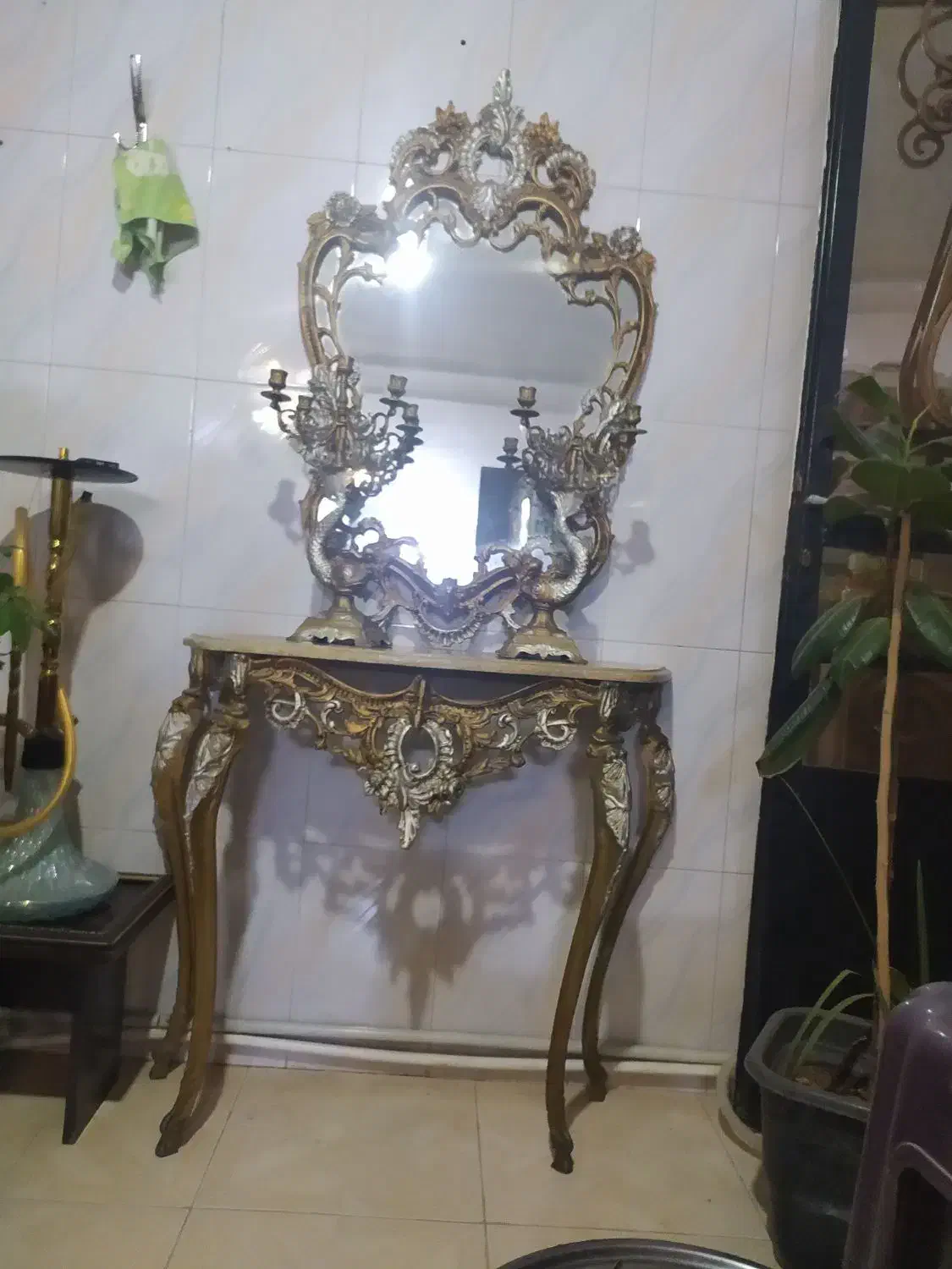 آینه برنجی|آینه|کهریزک, |دیوار