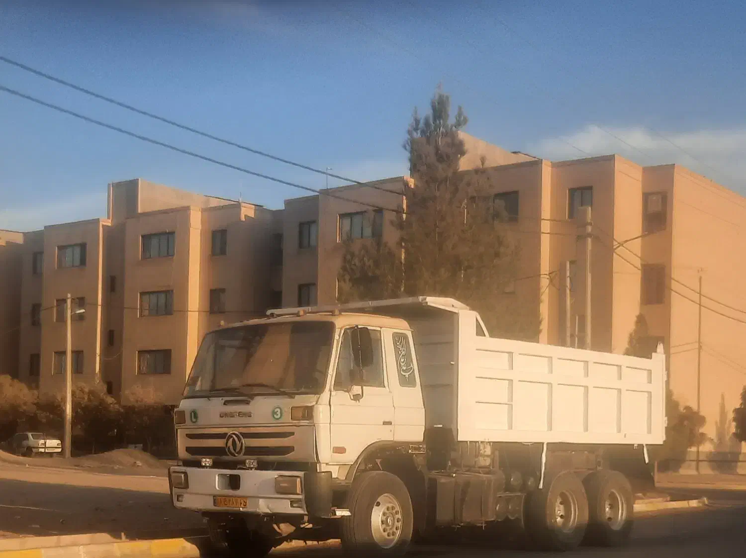 کامیون دهچرخ فابریک دانگ فنگ تی ۳۰۰|خودرو سنگین|سیرجان, |دیوار