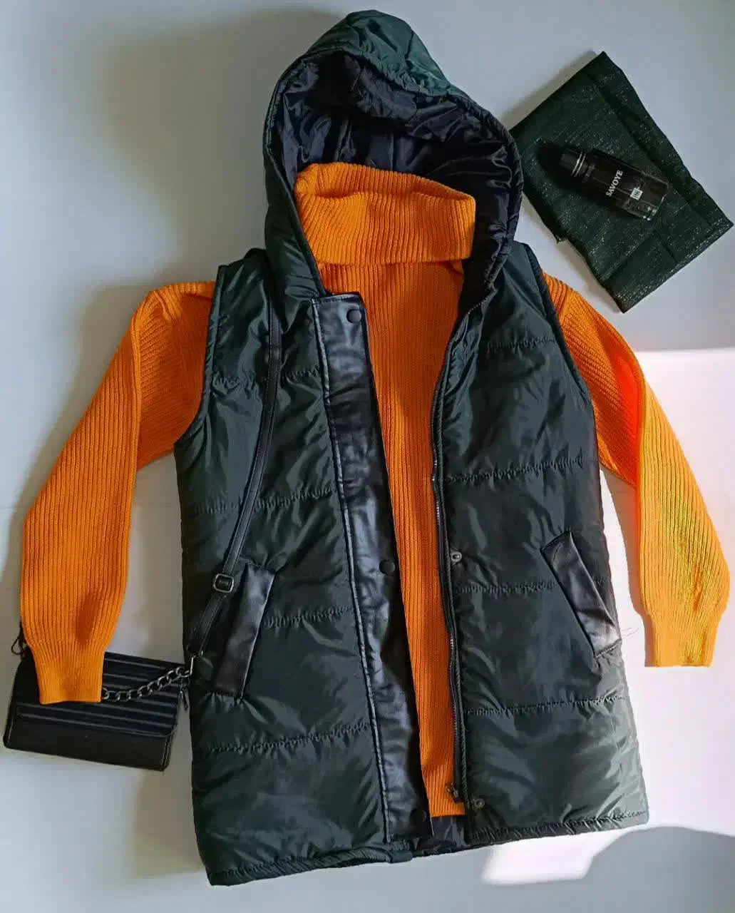 پافر|لباس|ابریشم, |دیوار