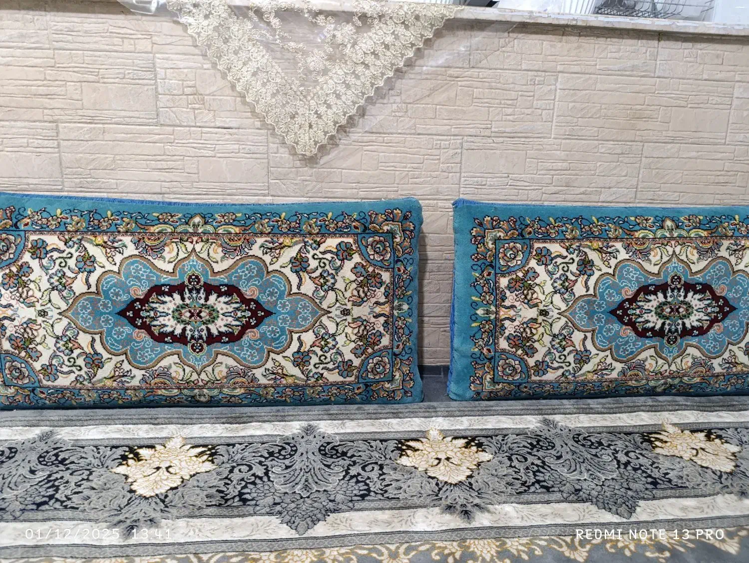 پشتی|پشتی|مشهد, شهرک شیرین|دیوار