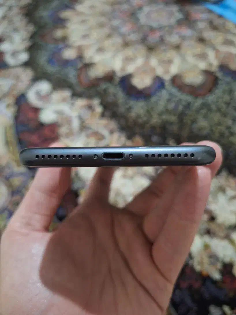 ایفون 8پلاس|موبایل|اراک, |دیوار