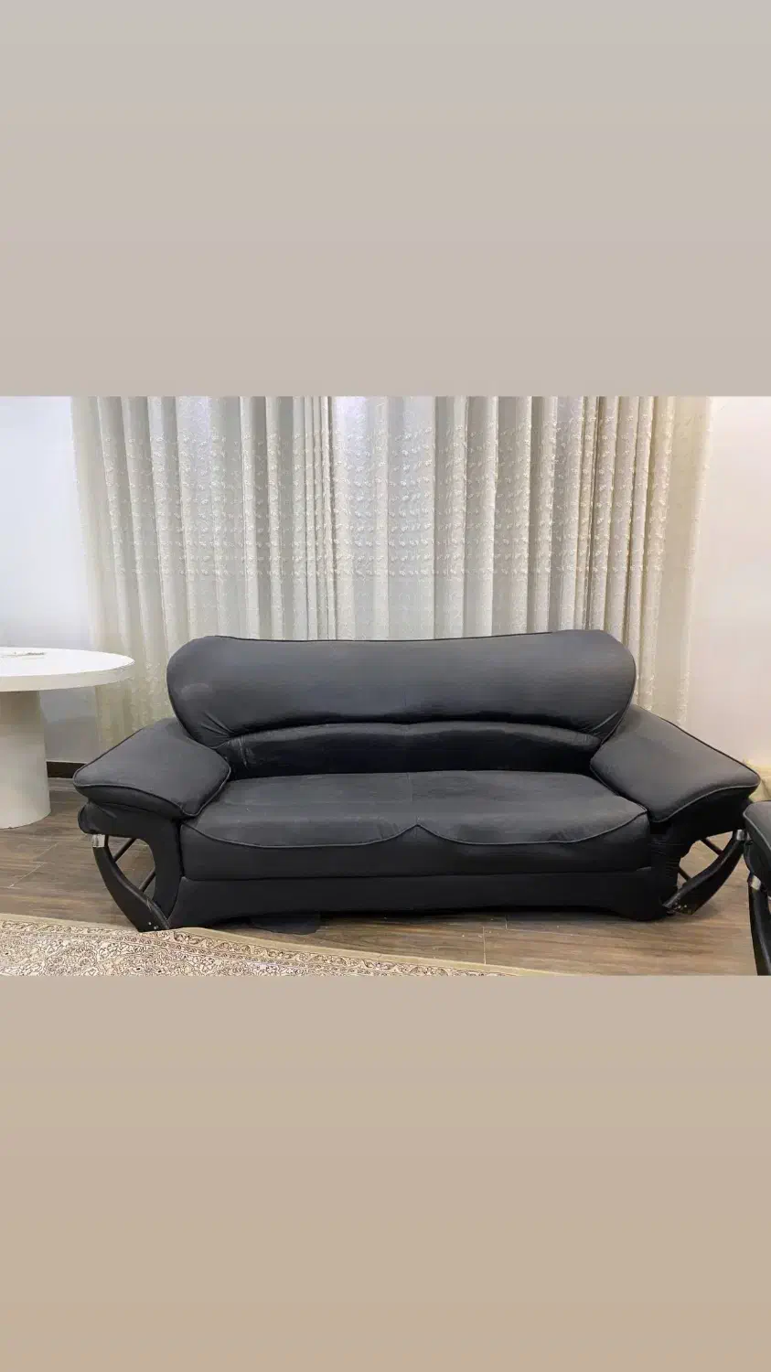 مبل چرم مشکی|مبلمان خانگی و میز عسلی|دوگنبدان, |دیوار