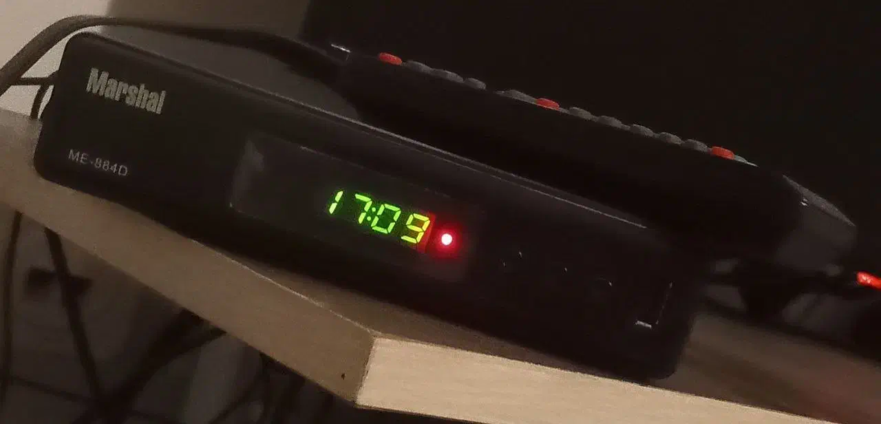 تلویزیون مانیتور سامسونگ 22 اینچ و گیرنده دیجیتال|تلویزیون و پروژکتور|رشت, منظریه|دیوار