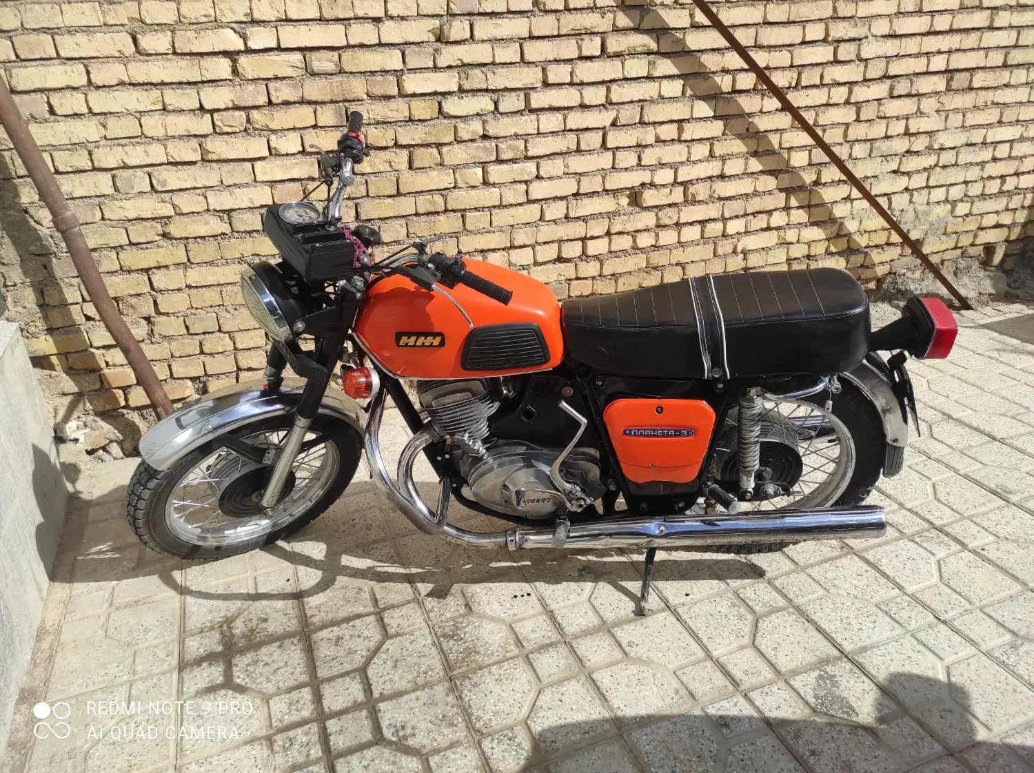 موتور ایژ|موتورسیکلت|بروجن, |دیوار