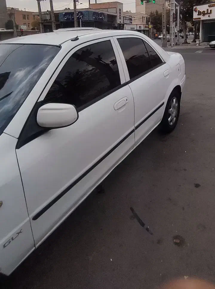 نصب برچسب شیشه دودی|خدمات موتور و ماشین|کرج, باغستان|دیوار