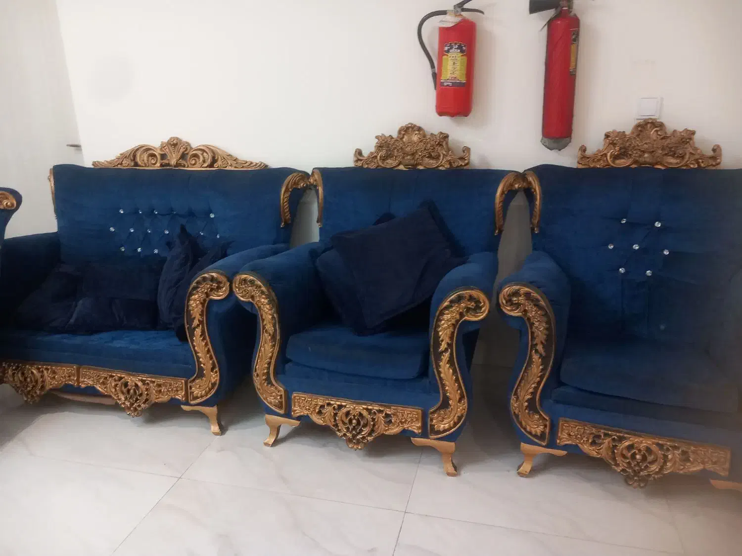 سلام مبل ۷ نفر رنگ آبی نفتی|مبلمان خانگی و میز عسلی|مشهد, امیریه|دیوار