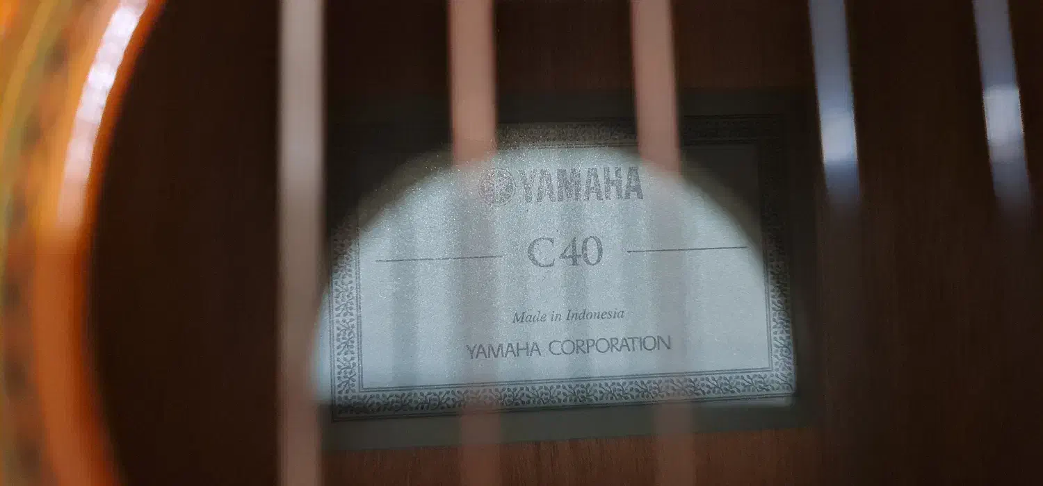 گیتار یاماها c40|گیتار، بیس، امپلیفایر|تهران, علم و صنعت|دیوار