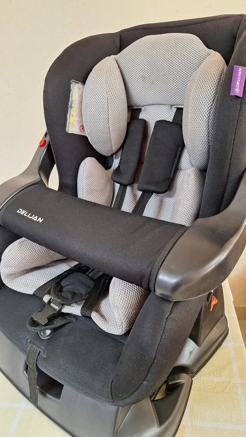 صندلی ماشین کودک|تخت و صندلی بچه|ارومیه, |دیوار