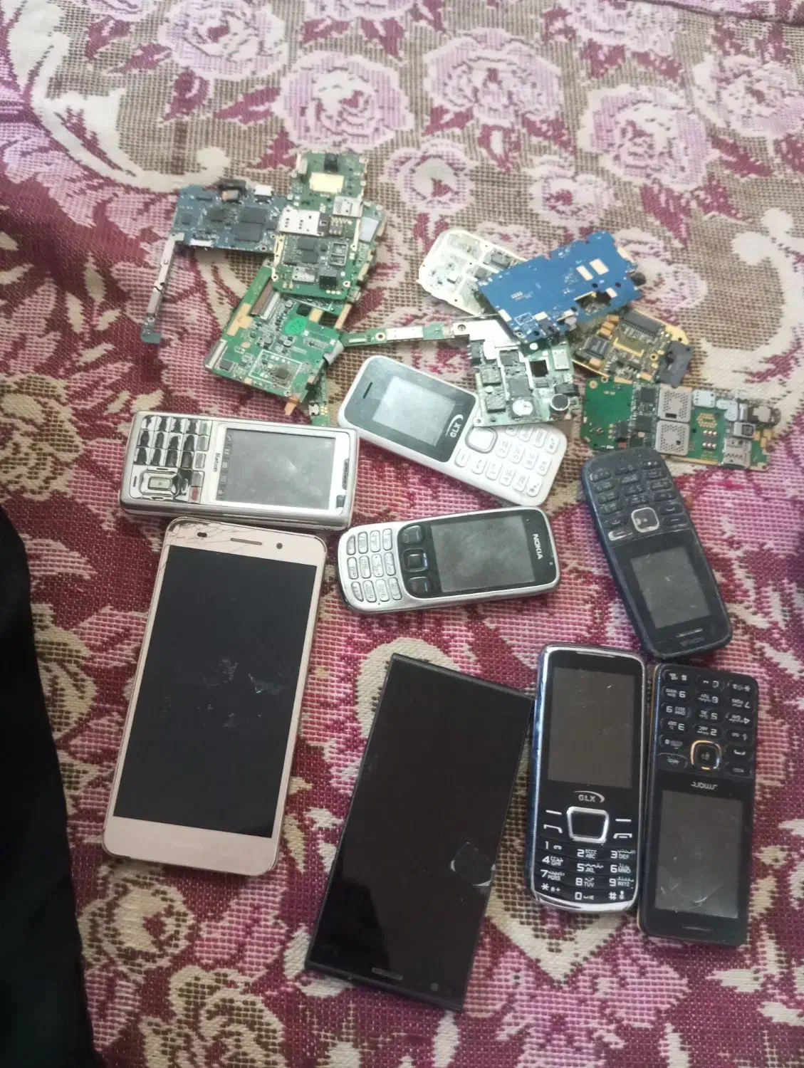 4نیم کیلوبردگوشی وده کیلومادربردوسبز|لوازم جانبی موبایل و تبلت|مشهد, گلبرگ|دیوار