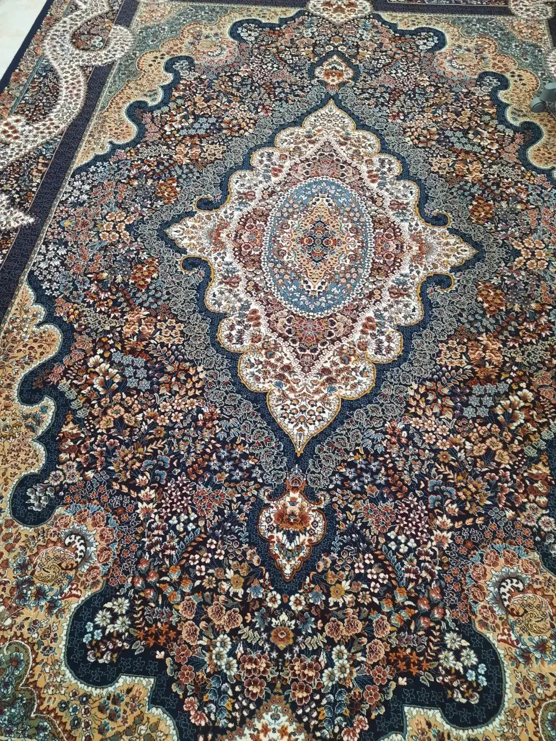 فرش 9متری|فرش|بیرجند, |دیوار