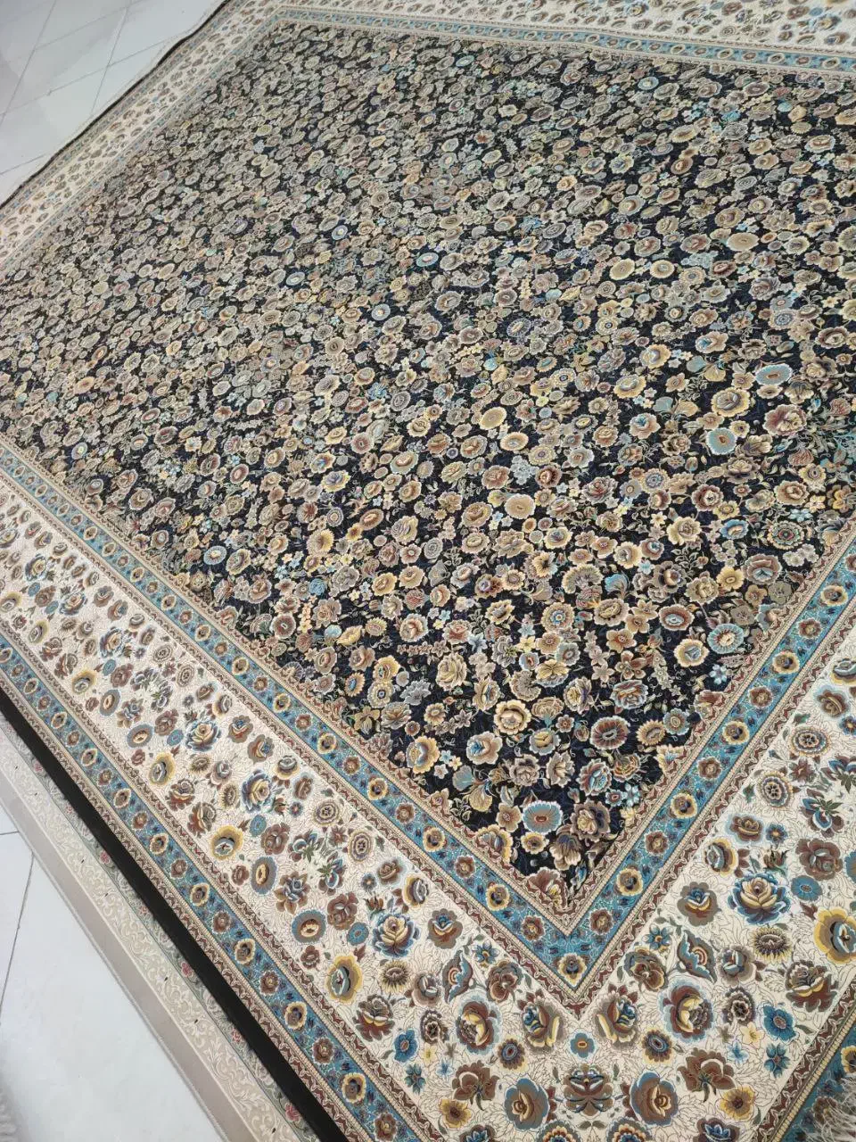 ۲ تخته ۱۲ متری تک  ۱۲۰۰ شانه و ۱۶۰۰ شانه|فرش|مریوان, |دیوار