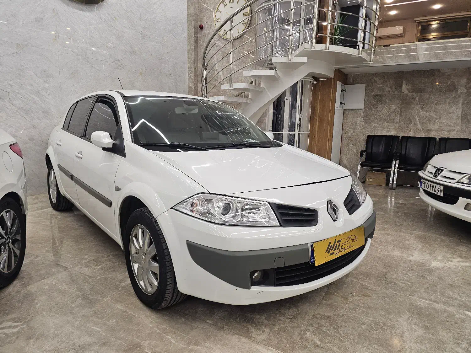 رنو مگان ۲۰۰۰ مدل ۹۱|خودرو سواری و وانت|اصفهان, سروستان|دیوار