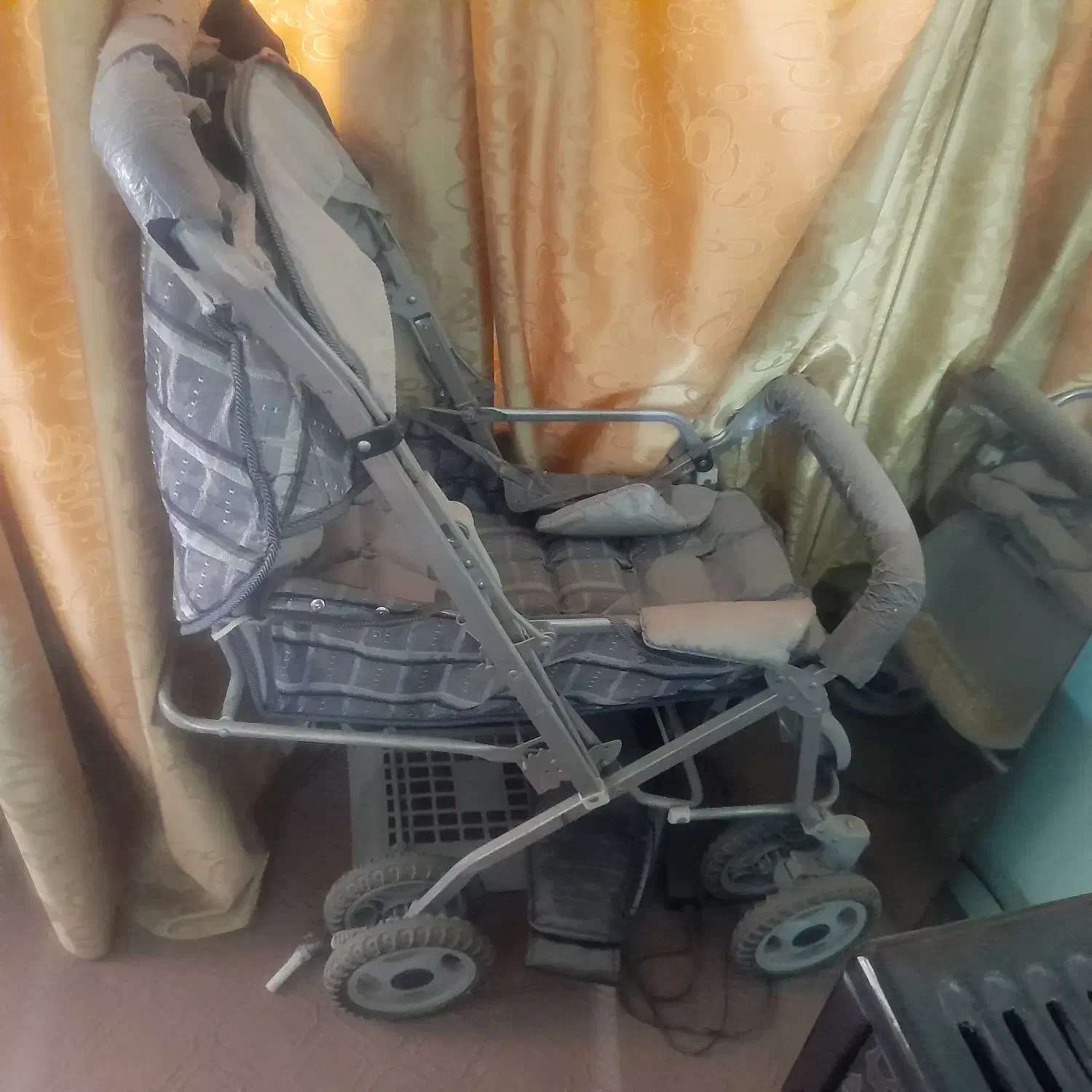 کالسگه|کالسکه و لوازم جانبی|قهدریجان, |دیوار