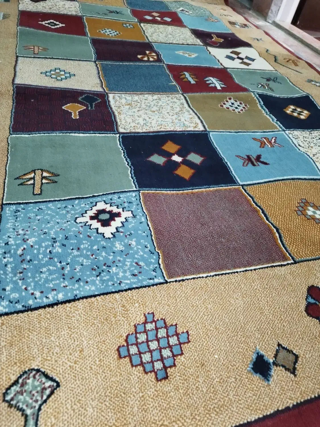 دو تخته فرش تمیز کارکرده در حد نو|فرش|بروجرد, |دیوار