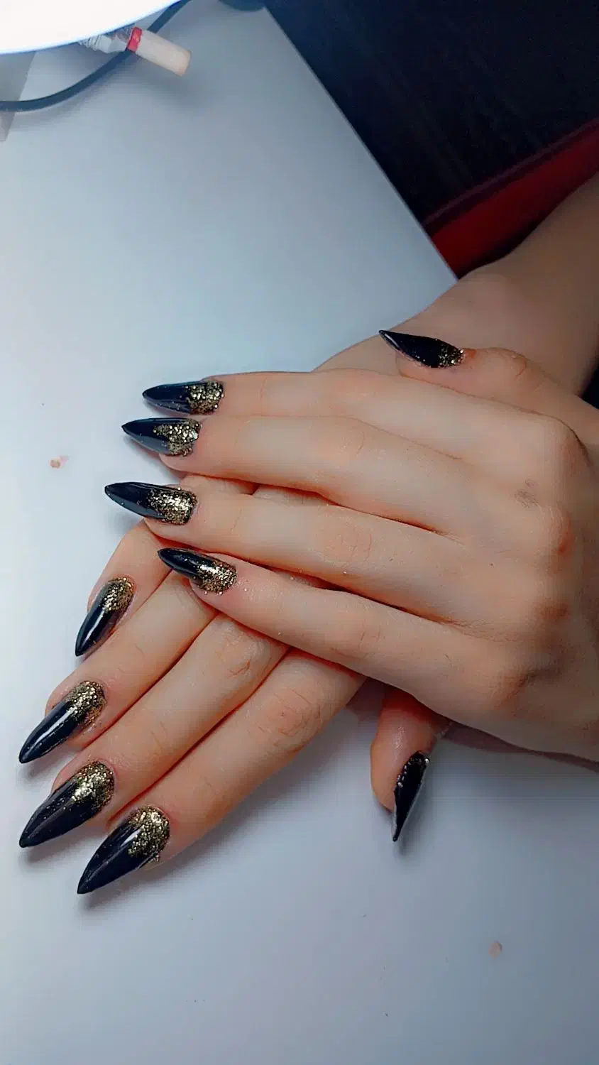 ناخنکار دهدشت با کمترین هزینه و بهترین مواد|خدمات آرایشگری و زیبایی|دهدشت, |دیوار