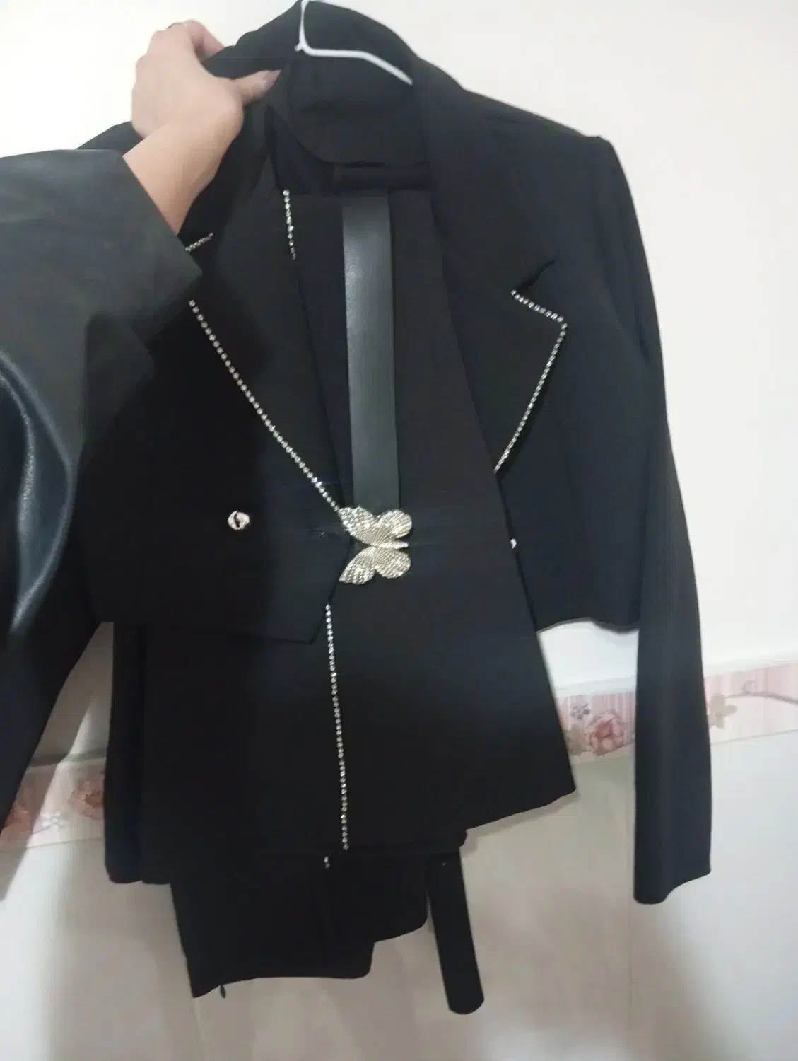 یک دست کت شلوار مجلسی|لباس|شهریار, کهنز|دیوار