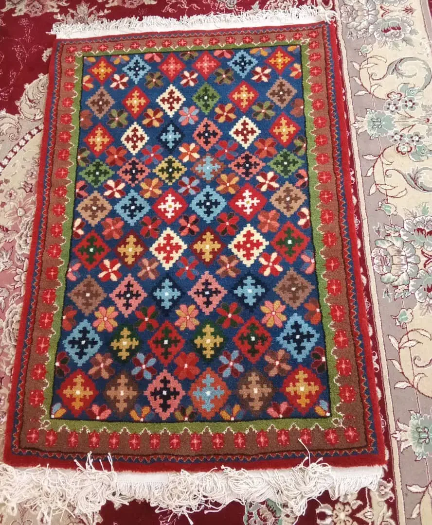 قالی دست بافت|فرش|شهرکرد, |دیوار