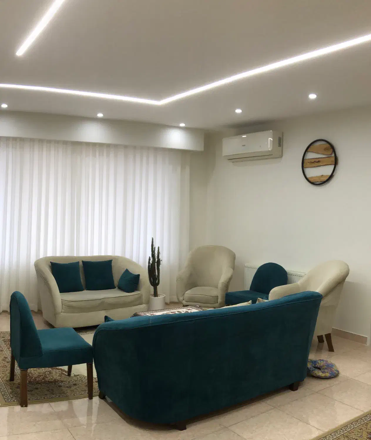 مبل راحتی در حد نو|مبلمان خانگی و میز عسلی|گرگان, |دیوار