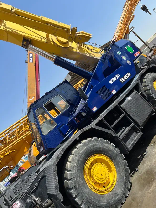 فروش جرثقیل 25تن تادانو FX ۱۹۹۳|خودرو سنگین|باوی, |دیوار