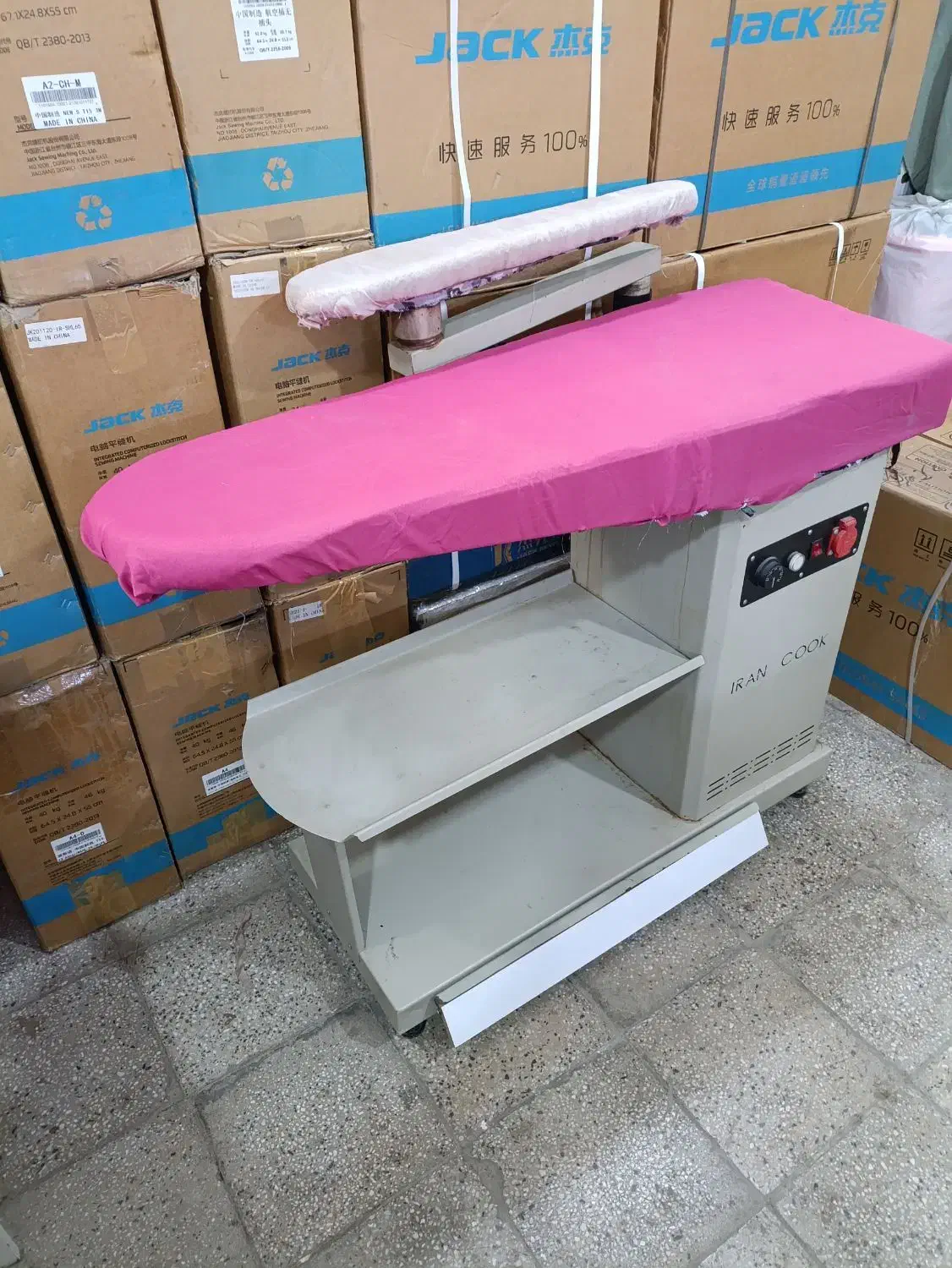 مکش در حد نو بسیار سال|اتو و لوازم اتو|بروجرد, |دیوار