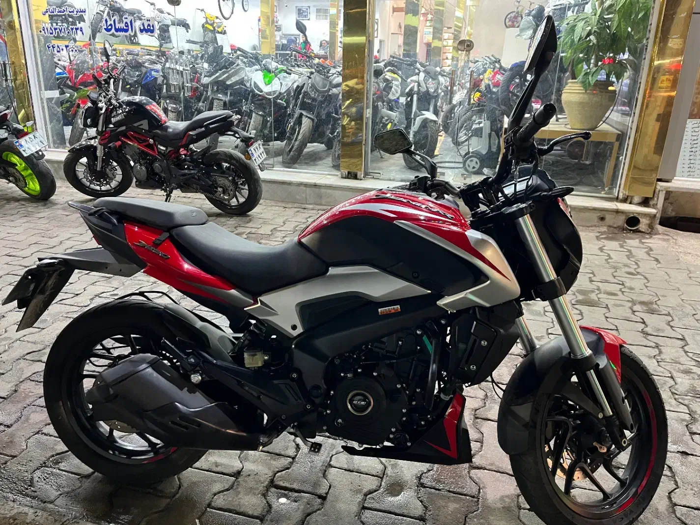 موتور سیکلت دومینار ۲۵۰ (باجاج)|موتورسیکلت|سبزوار, همت|دیوار