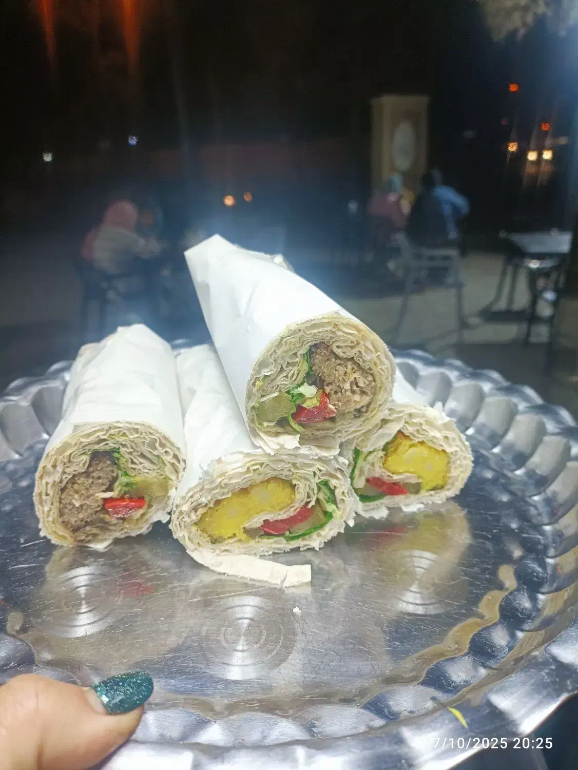 نیازمند شاگرد خانم برای منزل و مغازه|استخدام خدمات فروشگاه و رستوران|رفسنجان, |دیوار