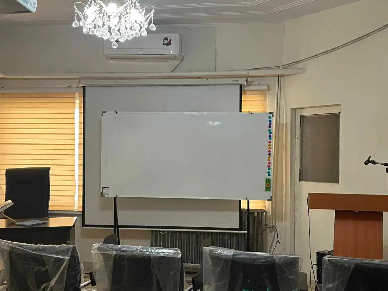 تخته وایت برد 120×240 الی100×200 ساده مگنت شیشه|لوازم التحریر|کرج, جهان‌شهر|دیوار