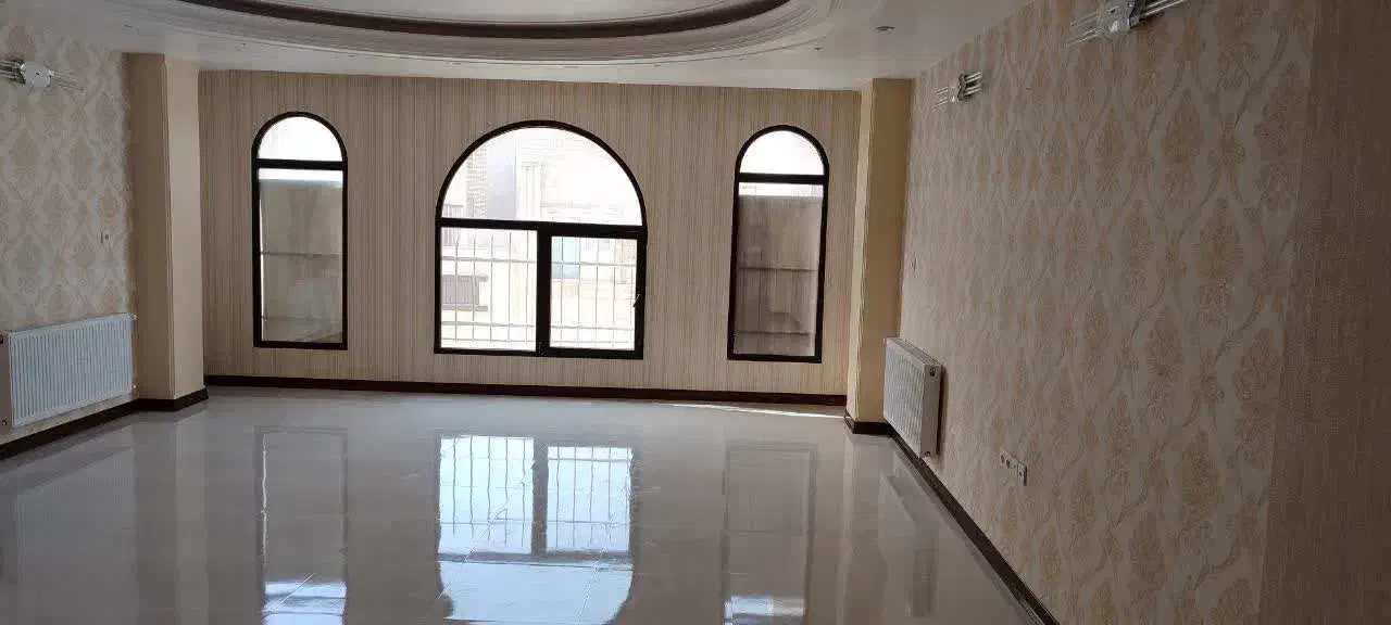 اجاره آپارتمان 130 متری،3 خواب،تمیز و خوش نقشه|اجارهٔ آپارتمان|قم, شهرک قدس|دیوار