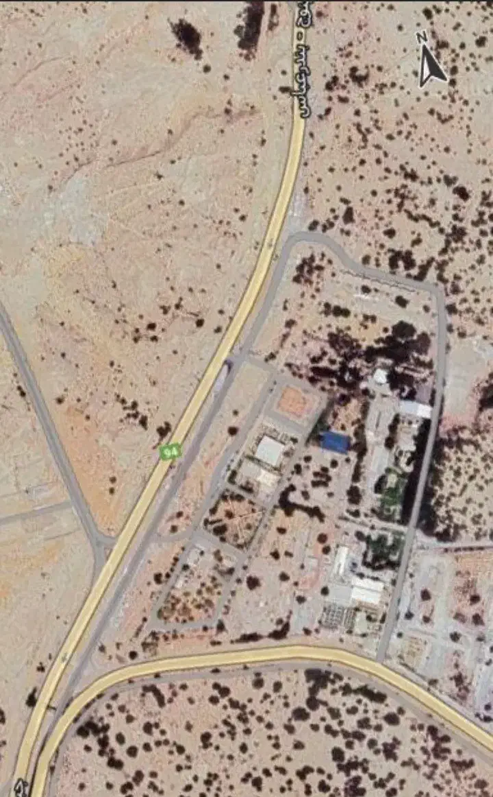 فروش 11.000متر زمین محدوده مجتمع گردشگری بادگیران|فروش زمین و ملک کلنگی|بندرعباس, |دیوار