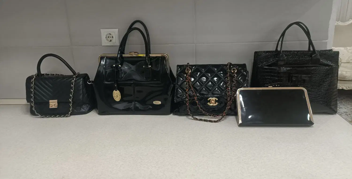 کیف کفش|کیف، کفش، کمربند|قم, چهار مردان|دیوار