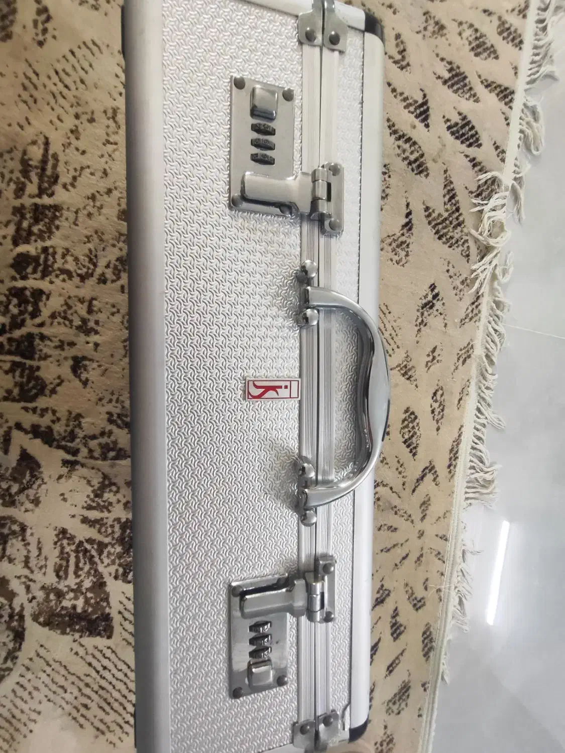 کیف الومینیومی رمز دار|کیف، کفش، کمربند|آمل, |دیوار