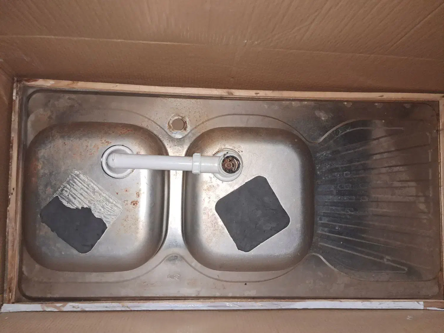 سینک سالم|آب‌چکان و نظم‌دهنده ظروف|نیشابور, فضل|دیوار