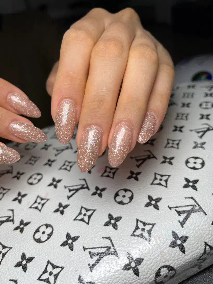 ترمیم ۲۳۰ تومن ۵۰ درصد تخفیف|خدمات آرایشگری و زیبایی|بندر انزلی, پردیس|دیوار