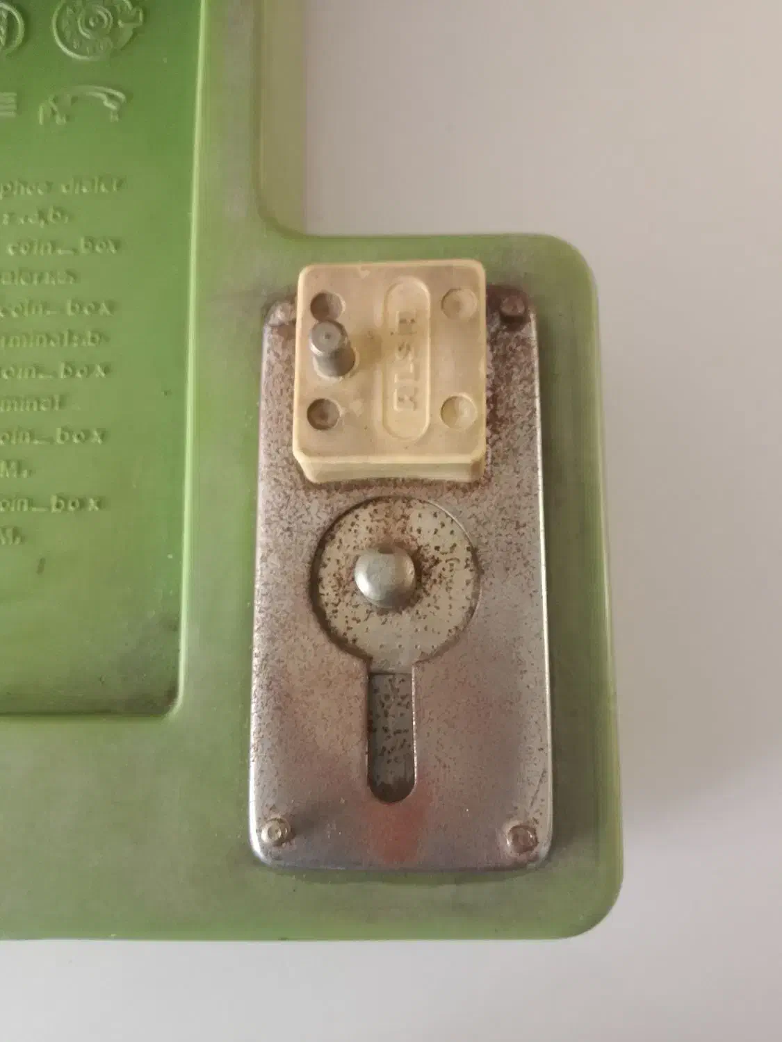 تلفن سکه ای|کلکسیون اشیاء عتیقه|مشهد, رده|دیوار