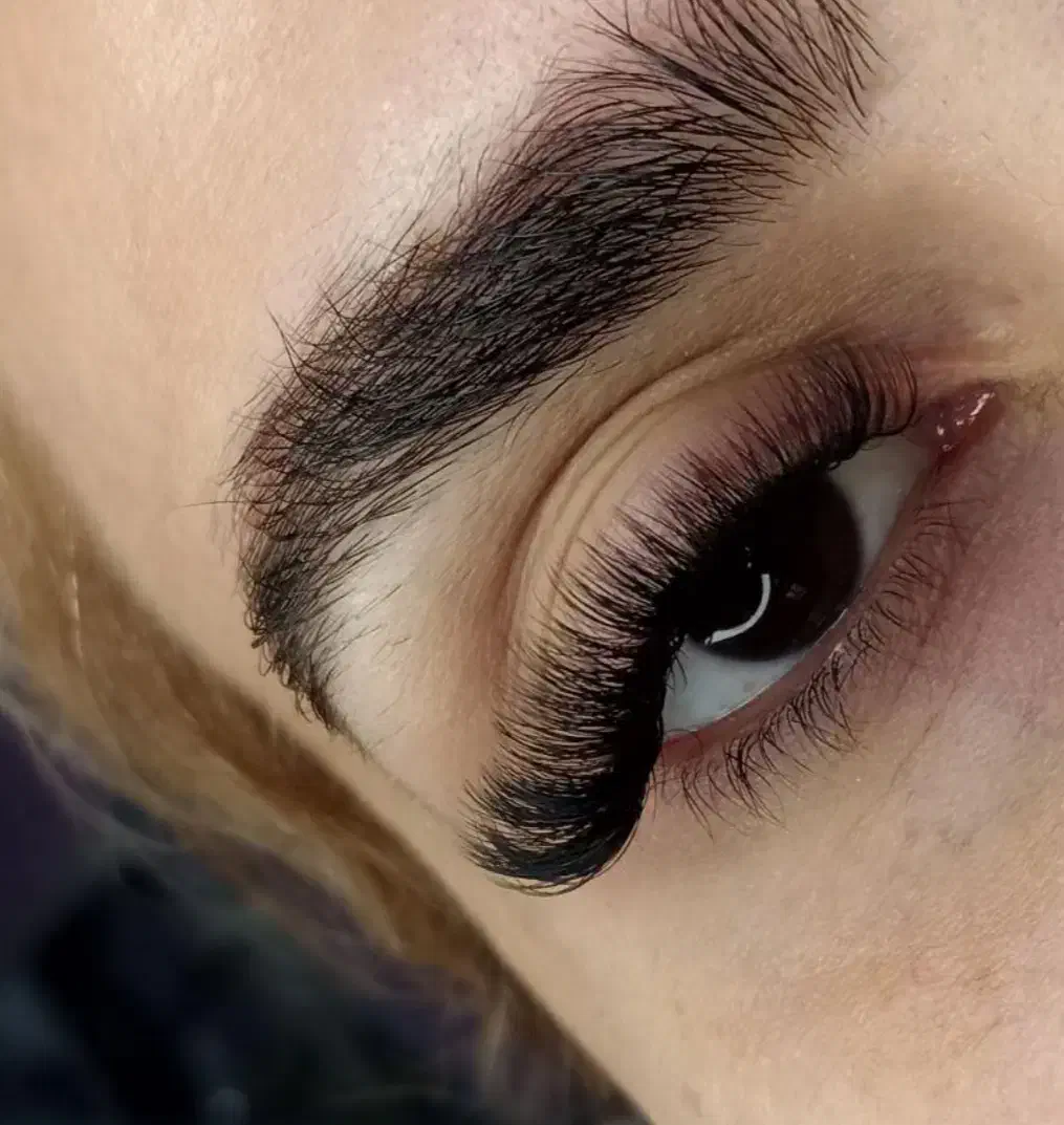 کاشت و اکستنشن مژه|خدمات آرایشگری و زیبایی|شاهین‌شهر, مخابرات (شهید بهشتی)|دیوار