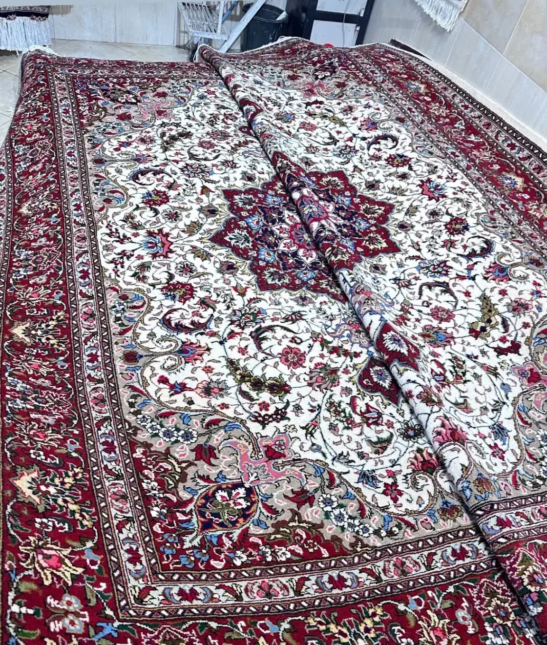 فرش دستبافت|فرش|نقده, |دیوار