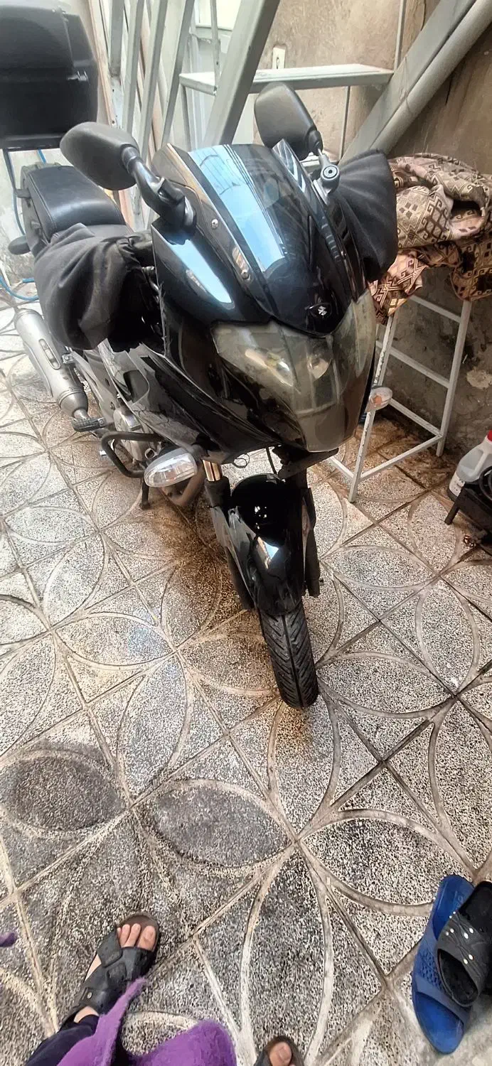 پالس ۲۲۰|موتورسیکلت|ری, علایین|دیوار