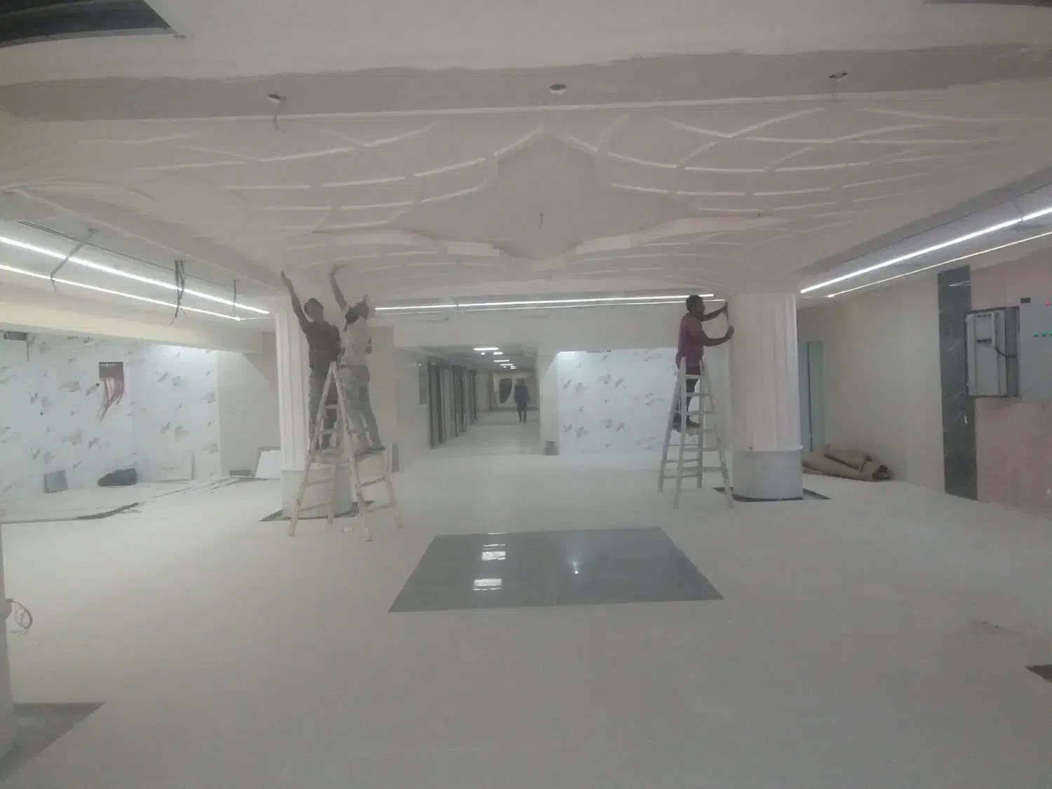 نقاشی ساختمان قناعت|خدمات پیشه و مهارت|نیشابور, شهرک بسیج|دیوار