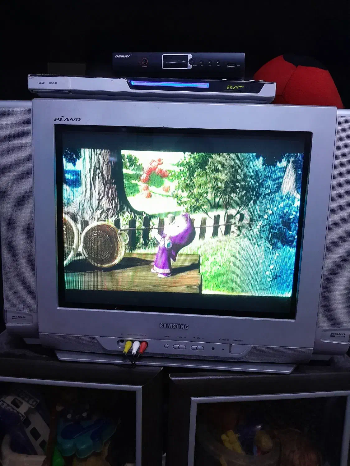 تلویزیون ۲۱ اینچ سامسونگ|تلویزیون و پروژکتور|قم, شهرک فاطمیه|دیوار