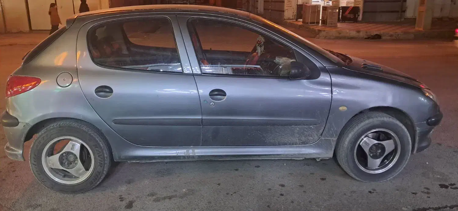 ۲۰۶مدل ۸۳|خودرو سواری و وانت|زرقان, |دیوار