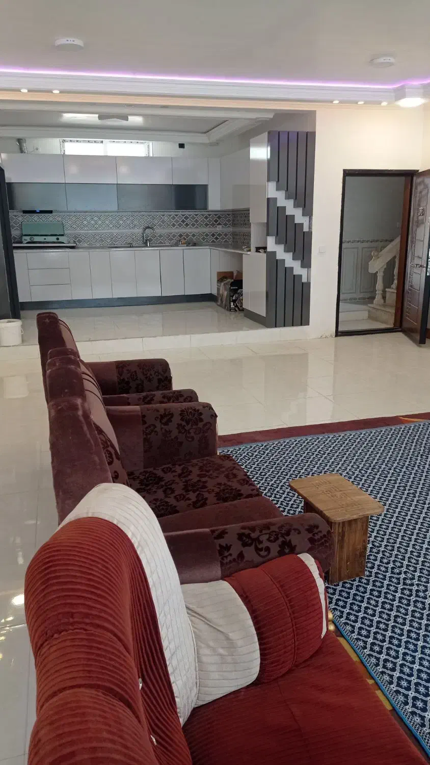 اجاره روزانه/هفتگی/ماهانه آپارتمان ۱۲۰ متری|اجارهٔ کوتاهمدت آپارتمان و سوئیت|سمیرم, |دیوار