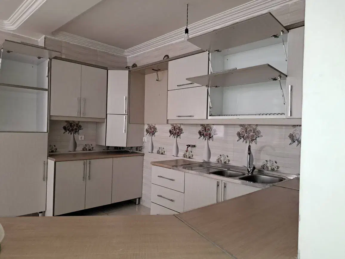 اجاره آپارتمان دوخوابه ۱۰۰ متری در صدرا|اجارهٔ آپارتمان|صدرا-فارس, فاز ۲|دیوار