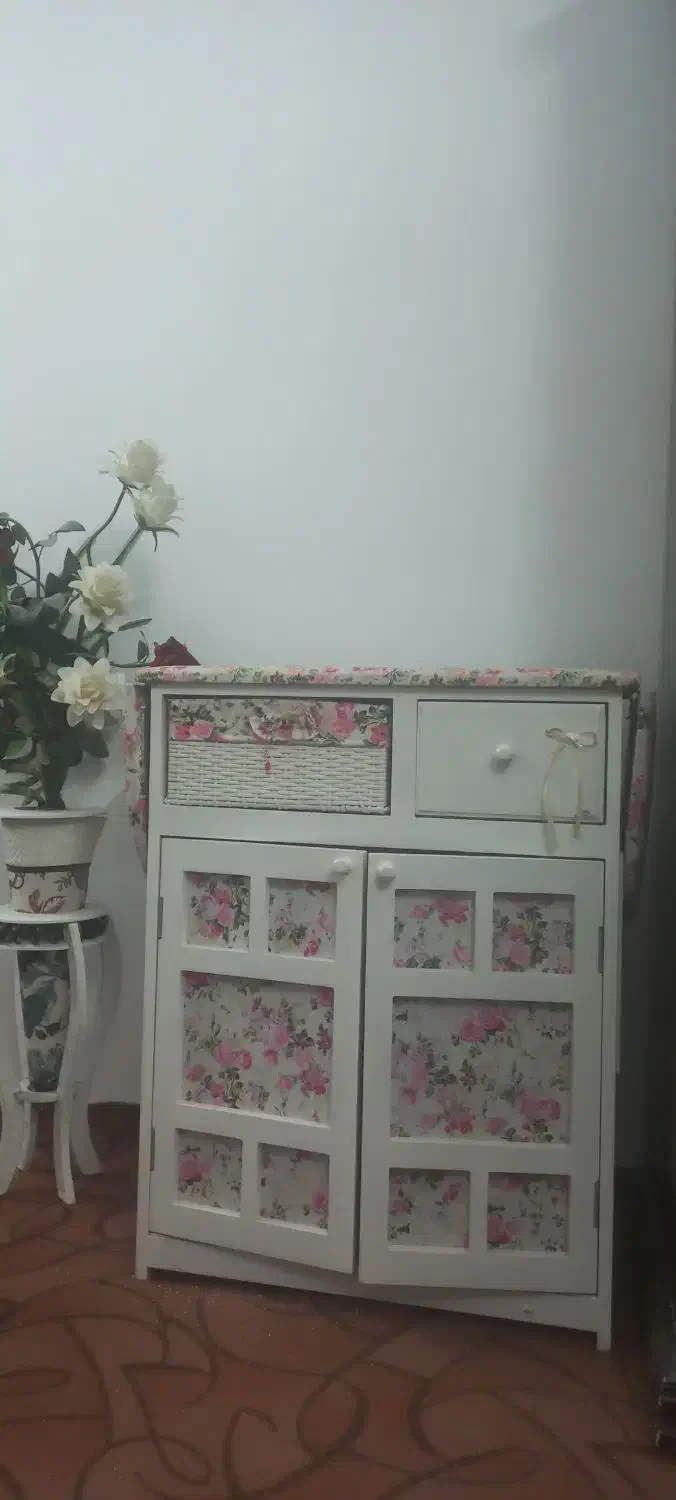 میز اتو . جا قاشقی. میز تلفن|اتو و لوازم اتو|قم, شهرک سازمان آب|دیوار