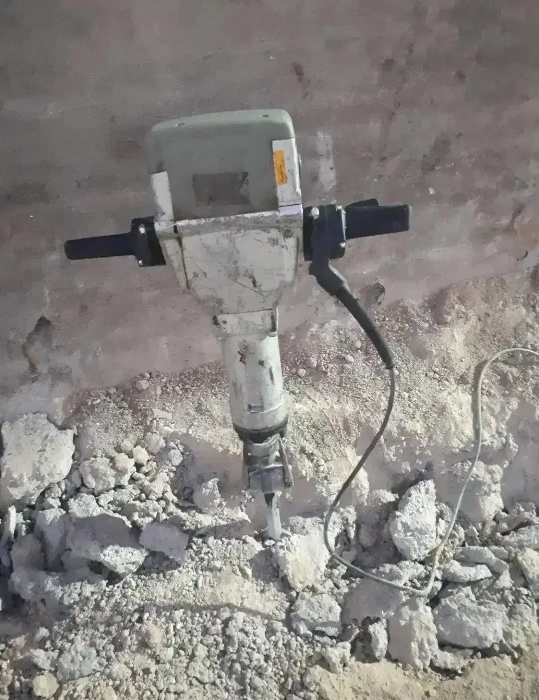 تخریب کار و لوله کشی با ضمانت|خدمات پیشه و مهارت|شوش, |دیوار