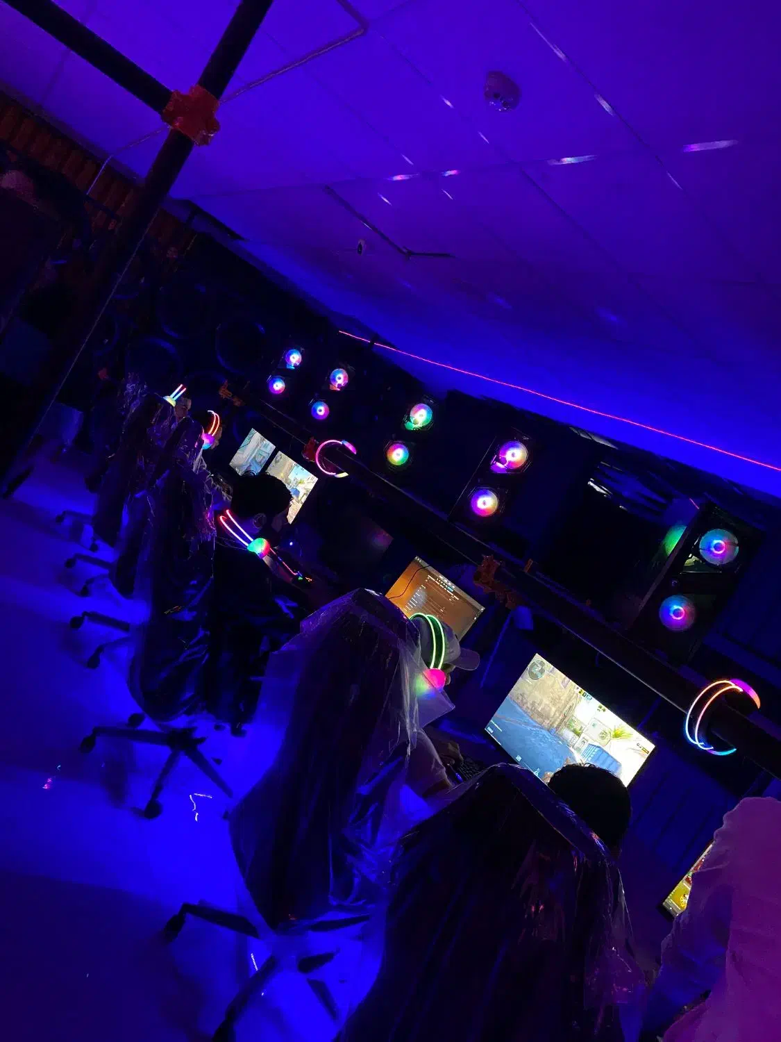 استخدام صندوق دار آقا در گیم سنتر|استخدام رایانه و فناوری اطلاعات|اهواز, کوی ترابری|دیوار