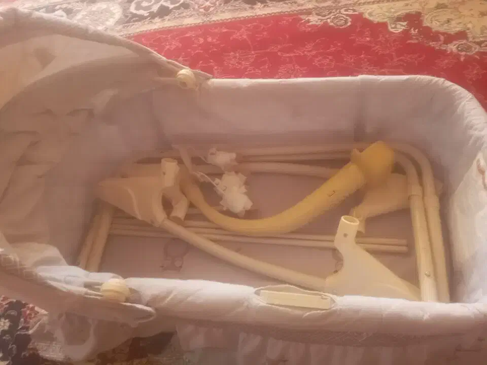 گهواره|تخت و صندلی بچه|شیراز, تاچارا|دیوار