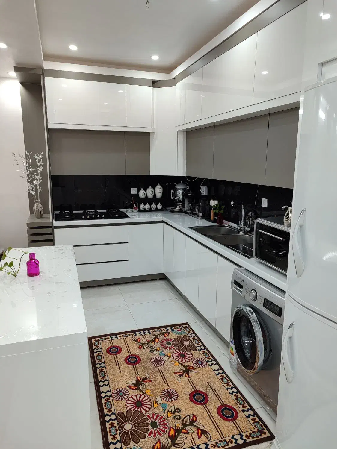 استخدام نیرو کابینت سازی زرین|استخدام معماری، عمران و ساختمانی|بیرجند, |دیوار