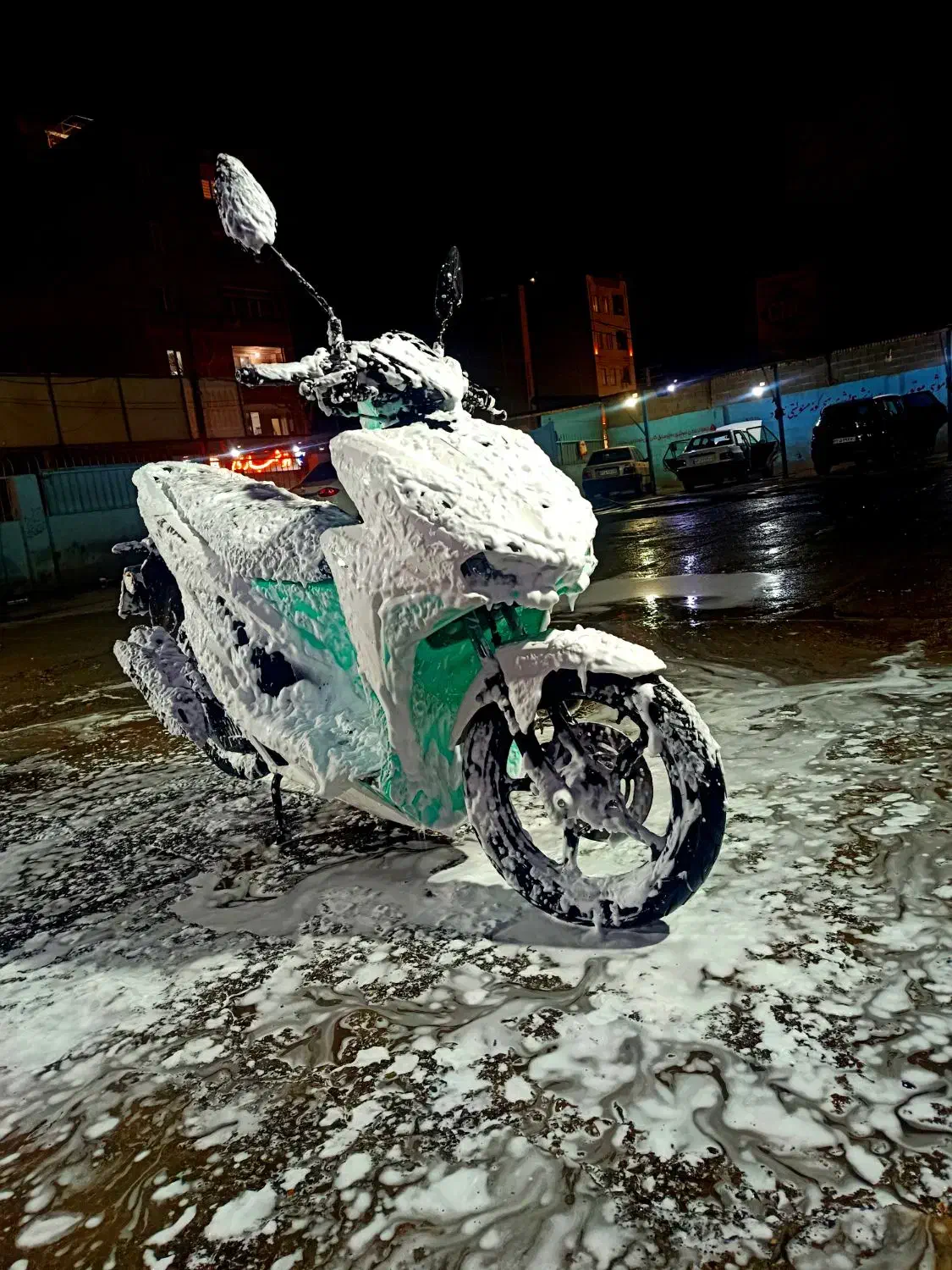 کلیک کویر نیوفیس|موتورسیکلت|قدس, شهر‌قدس|دیوار