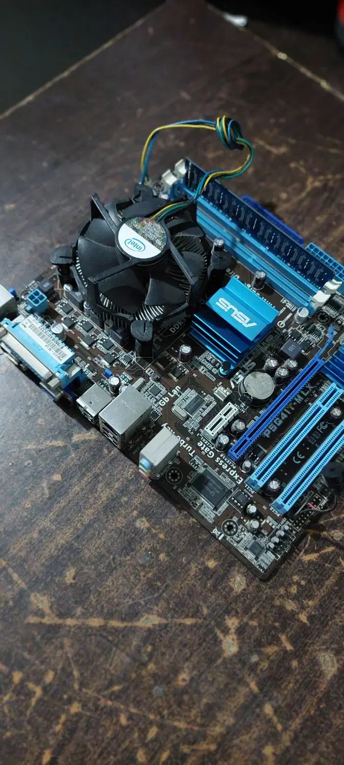 مادربرد ASUS DDR3 سوکت 775 + CPU E5200 فن اورجینال|قطعات و لوازم جانبی رایانه|بابل, |دیوار