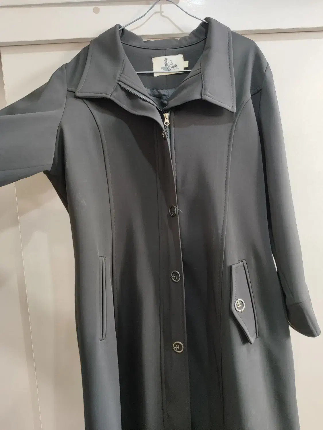 بارانی|لباس|اهر, |دیوار